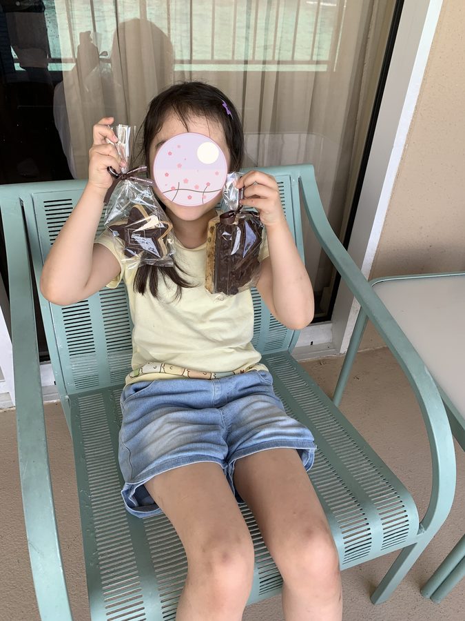 A birthday gift from the hotel — Happy Birthday chocolate cookies.