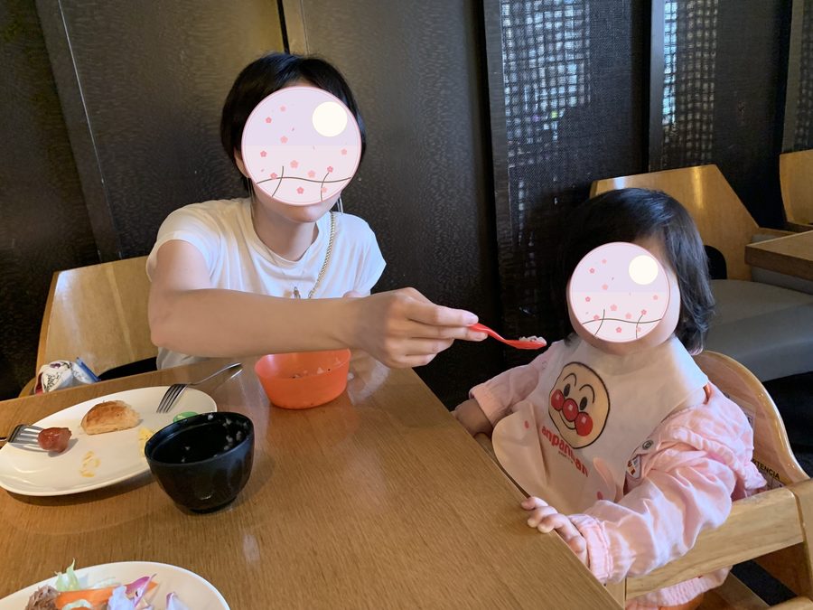 A quiet moment between courses, mother and daughter.