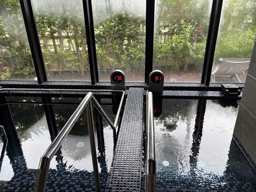 ジャグジーの水流。水風呂は17.6℃と9.1℃の2種類ありました